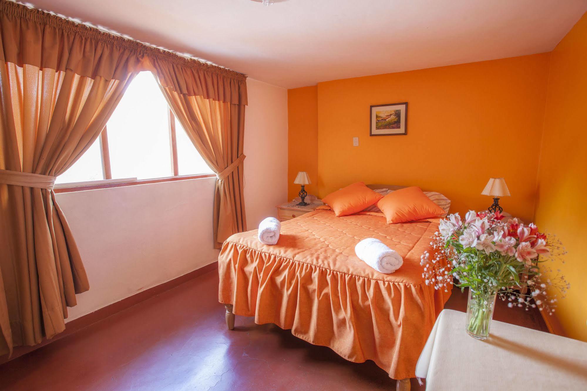 Alojamiento Soledad Huaraz  Esterno foto